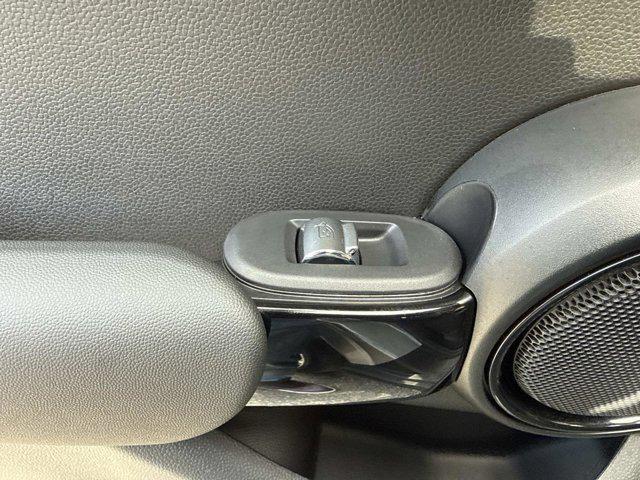 used 2024 MINI Hardtop car, priced at $27,995