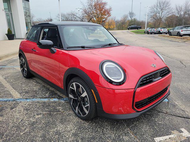 new 2025 MINI Hardtop car, priced at $33,030