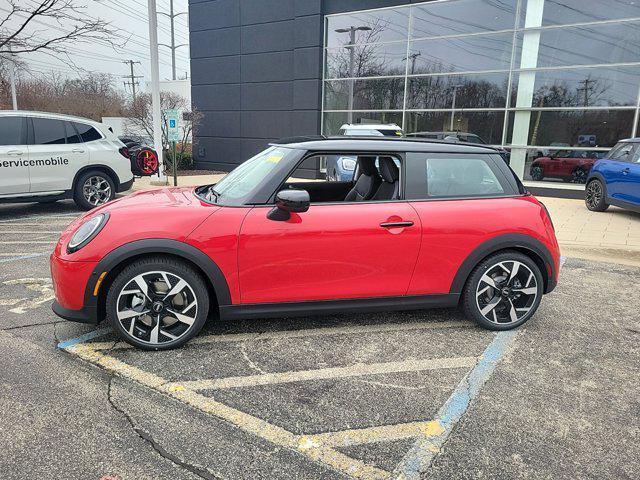 new 2025 MINI Hardtop car, priced at $33,030