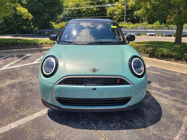 new 2025 MINI Hardtop car, priced at $38,295