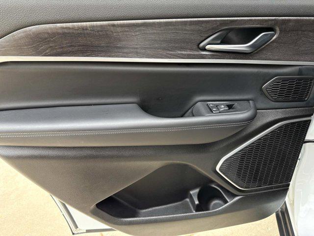 used 2022 Jeep Grand Cherokee L car, priced at $28,995