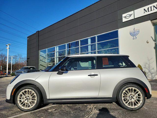 new 2025 MINI Hardtop car, priced at $32,430