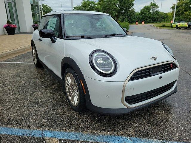 new 2025 MINI Hardtop car, priced at $38,295