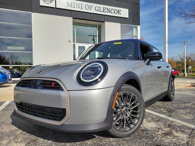 new 2025 MINI Hardtop car, priced at $39,030