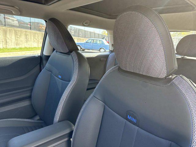 used 2025 MINI Hardtop car, priced at $29,237