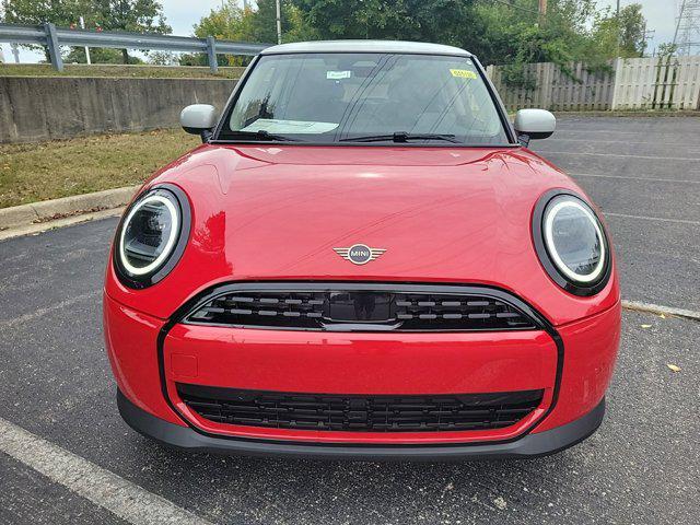 new 2025 MINI Hardtop car, priced at $32,420