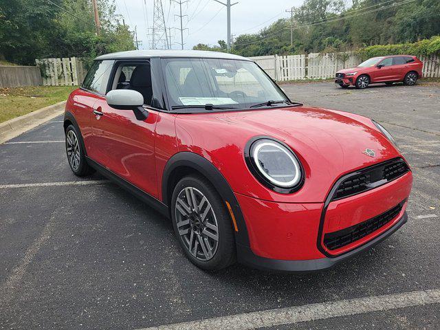 new 2025 MINI Hardtop car, priced at $32,420