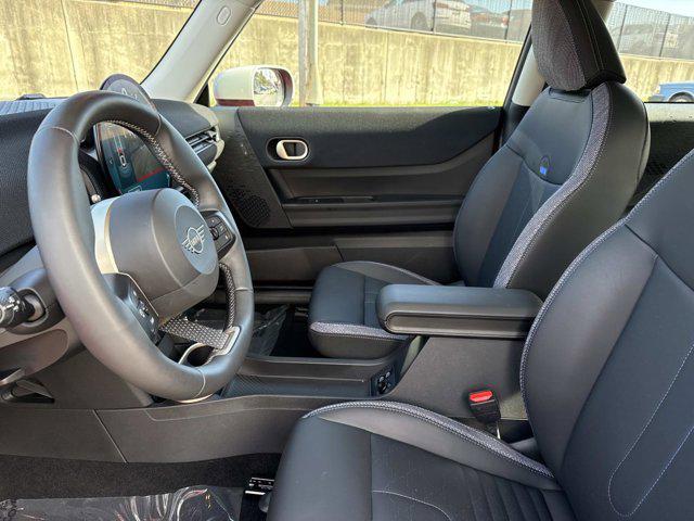 used 2025 MINI Hardtop car, priced at $29,237