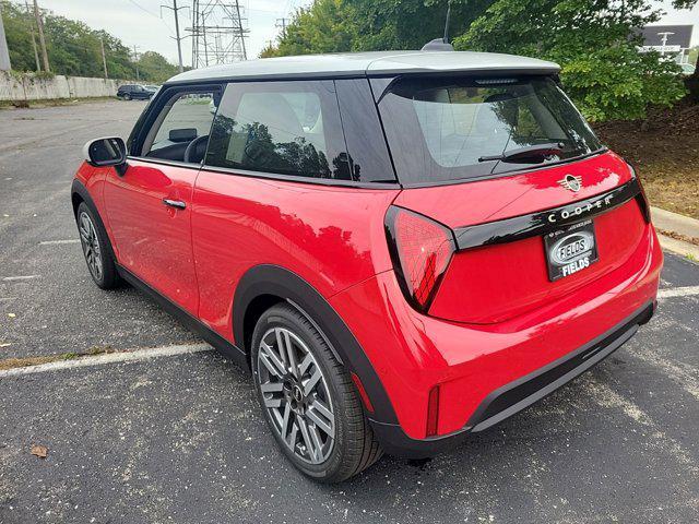 new 2025 MINI Hardtop car, priced at $32,420