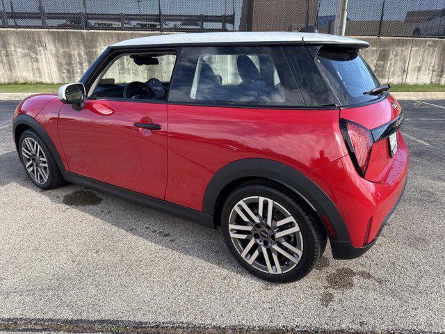 used 2025 MINI Hardtop car, priced at $29,237