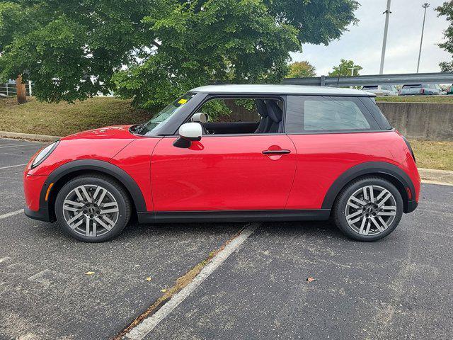 new 2025 MINI Hardtop car, priced at $32,420