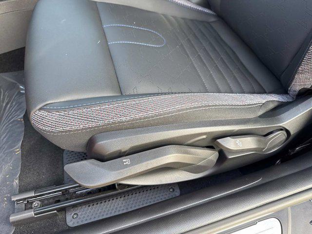 used 2025 MINI Hardtop car, priced at $29,237