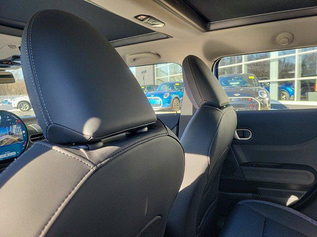 new 2025 MINI Hardtop car, priced at $38,295