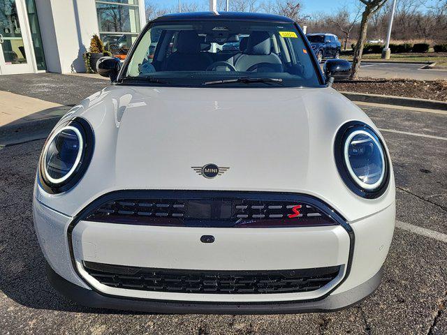 new 2025 MINI Hardtop car, priced at $37,540