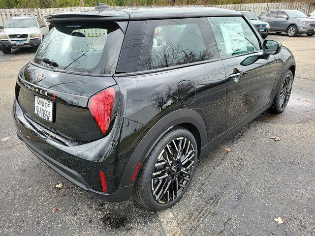 new 2025 MINI Hardtop car, priced at $35,680