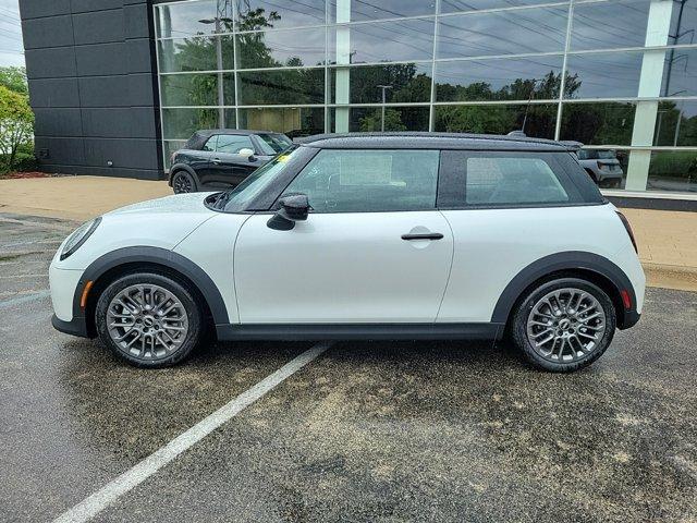 new 2025 MINI Hardtop car, priced at $35,595