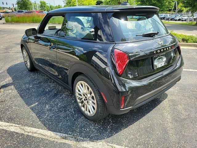 new 2025 MINI Hardtop car, priced at $38,295