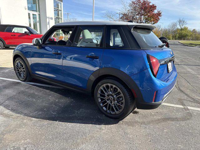 used 2025 MINI Hardtop car, priced at $32,937