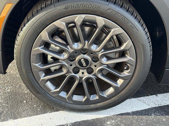 used 2025 MINI Hardtop car, priced at $32,937