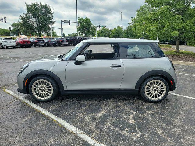 new 2025 MINI Hardtop car, priced at $35,595