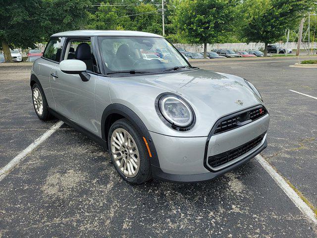 new 2025 MINI Hardtop car, priced at $35,595