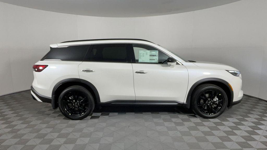 new 2025 INFINITI QX60 car, priced at $57,980