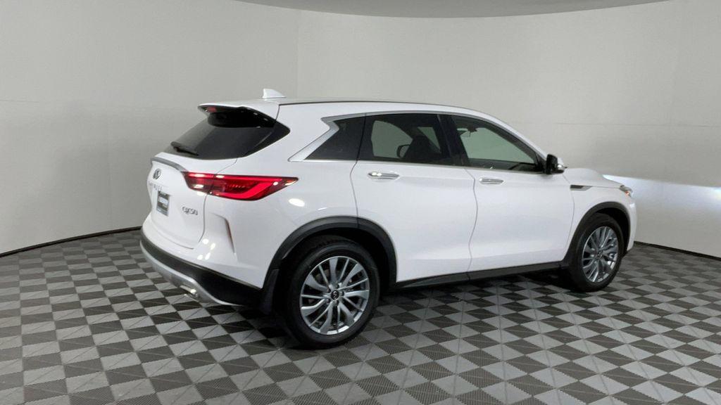 new 2025 INFINITI QX50 car, priced at $40,585