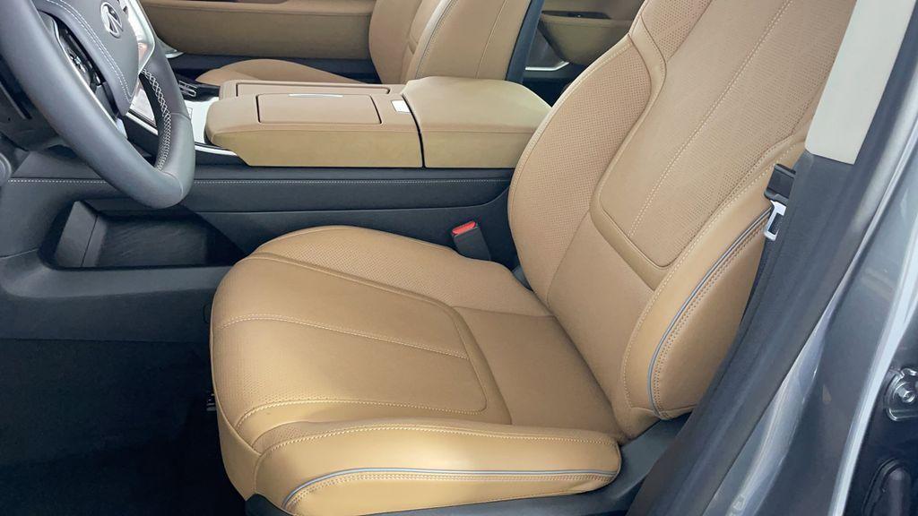 new 2025 INFINITI QX80 car, priced at $96,640