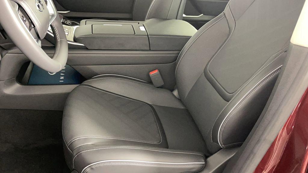 new 2025 INFINITI QX80 car, priced at $87,995