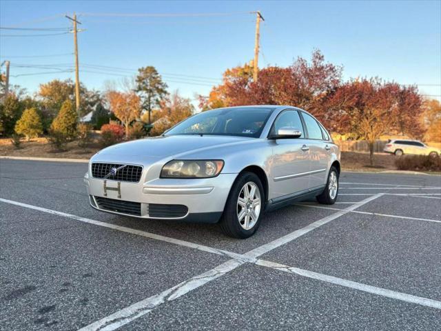 used 2007 Volvo S40 car, priced at $3,890