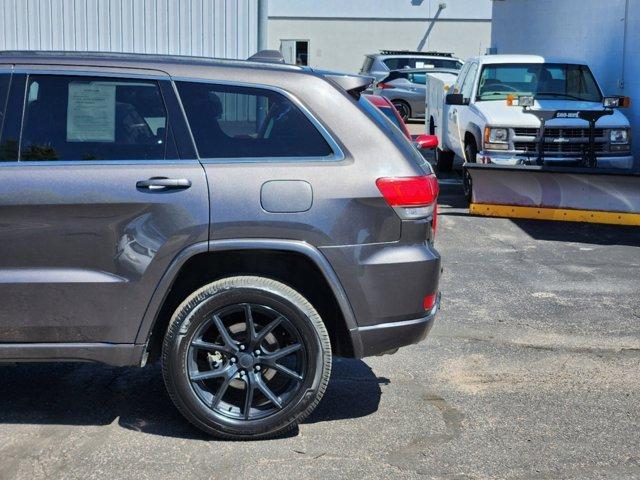 used 2015 Jeep Grand Cherokee car, priced at $13,500
