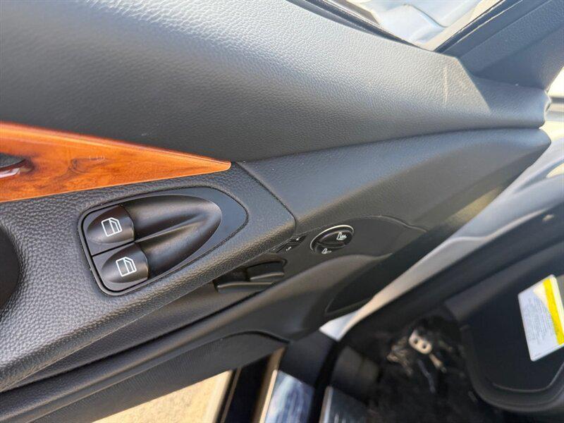 used 2007 Mercedes-Benz SL-Class car, priced at $12,995