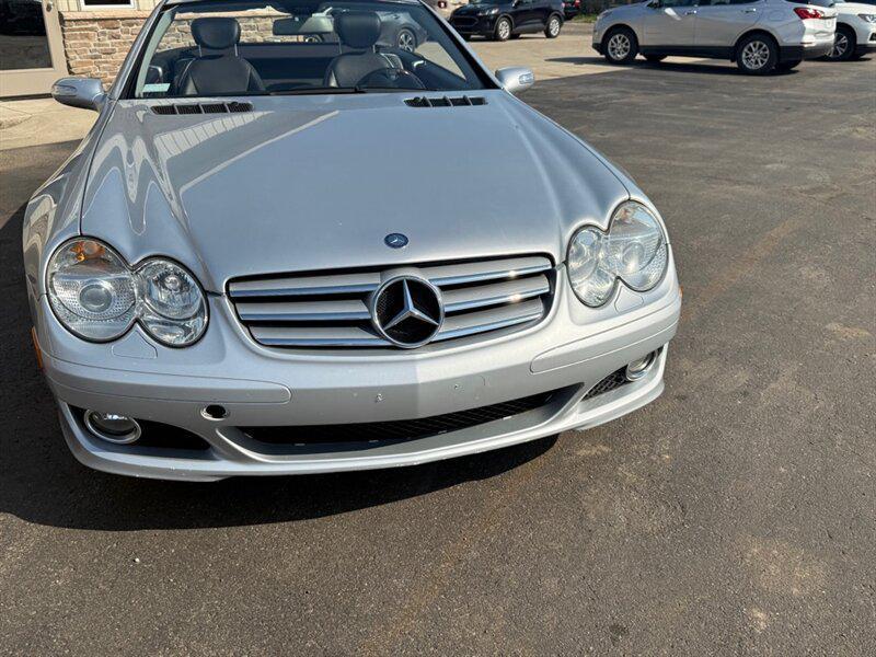 used 2007 Mercedes-Benz SL-Class car, priced at $12,995