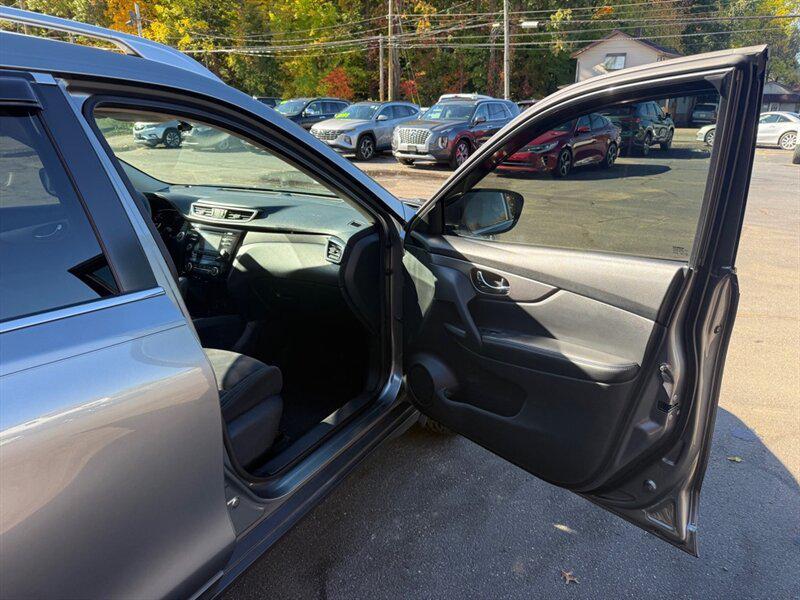 used 2016 Nissan Rogue car, priced at $9,995