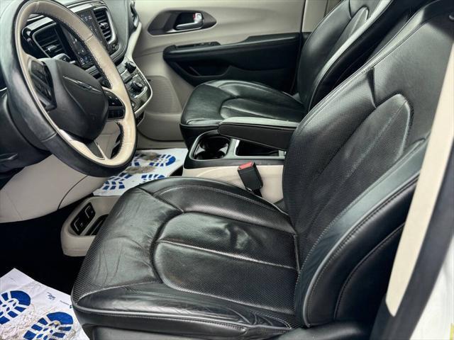 used 2018 Chrysler Pacifica car, priced at $15,995