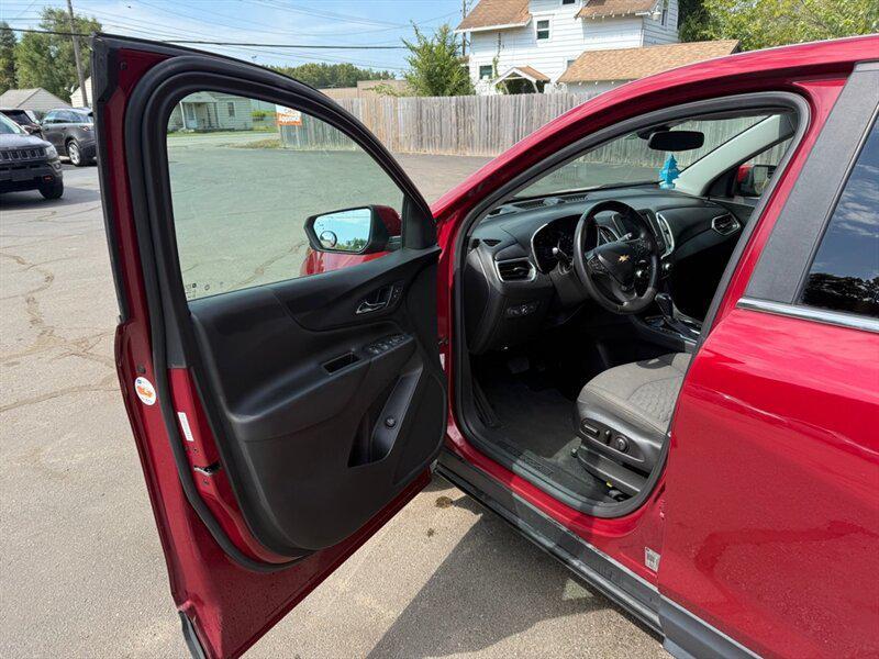 used 2021 Chevrolet Equinox car, priced at $10,900