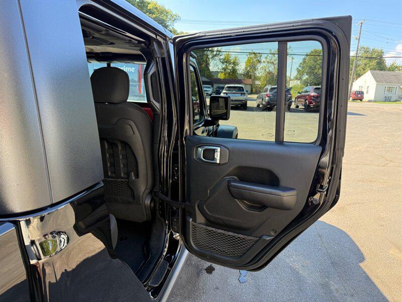 used 2021 Jeep Gladiator car, priced at $28,495
