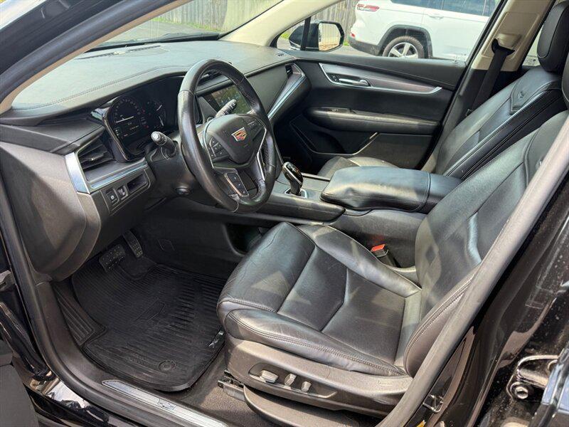 used 2018 Cadillac XT5 car, priced at $19,895