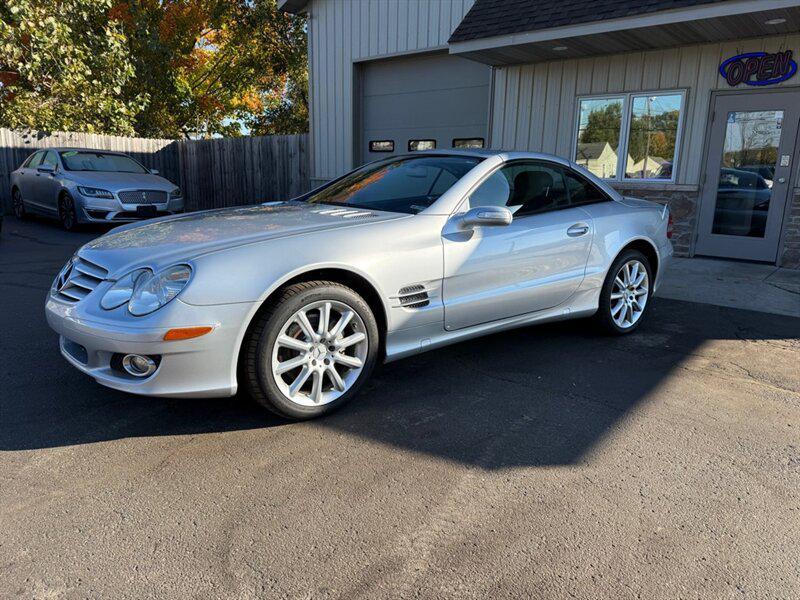 used 2007 Mercedes-Benz SL-Class car, priced at $10,995