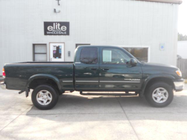 used 2001 Toyota Tundra car, priced at $12,950