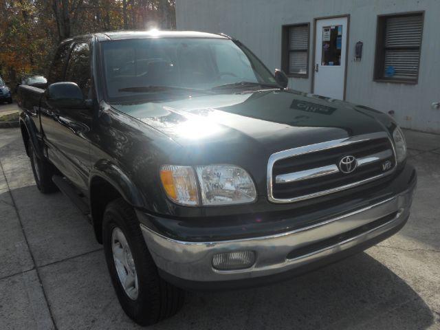 used 2001 Toyota Tundra car, priced at $12,950