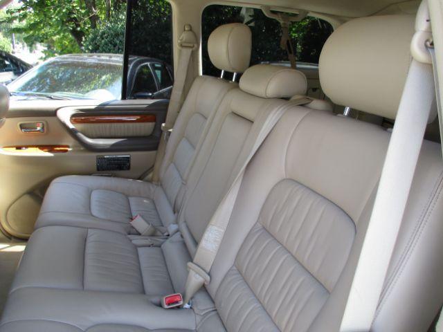 used 2005 Lexus LX 470 car, priced at $18,950