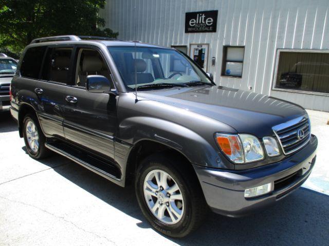 used 2005 Lexus LX 470 car, priced at $18,950