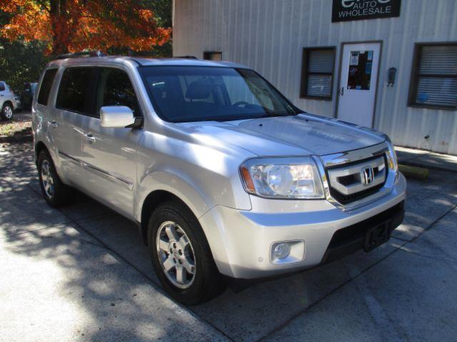 used 2011 Honda Pilot car, priced at $9,975