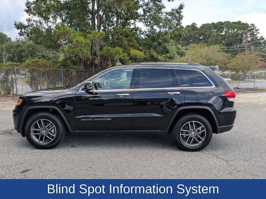 used 2017 Jeep Grand Cherokee car, priced at $15,500
