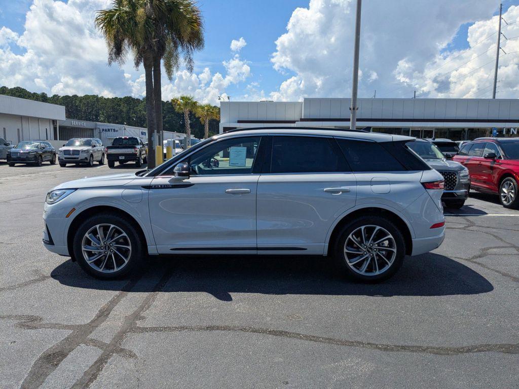 new 2025 Lincoln Corsair car, priced at $57,875