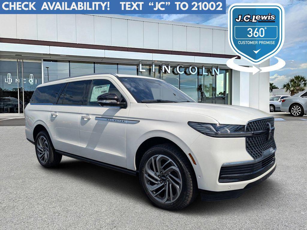 new 2025 Lincoln Navigator car, priced at $109,430