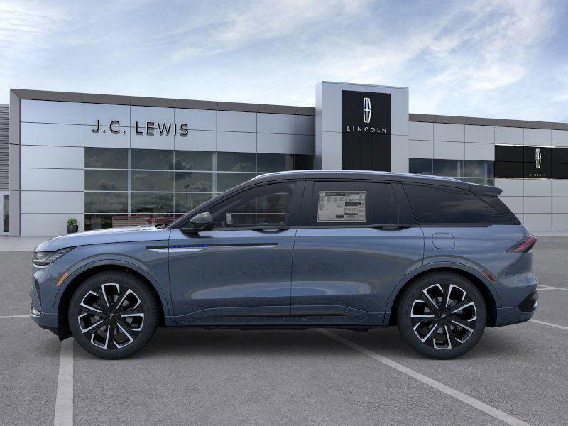 new 2025 Lincoln Nautilus car, priced at $62,367