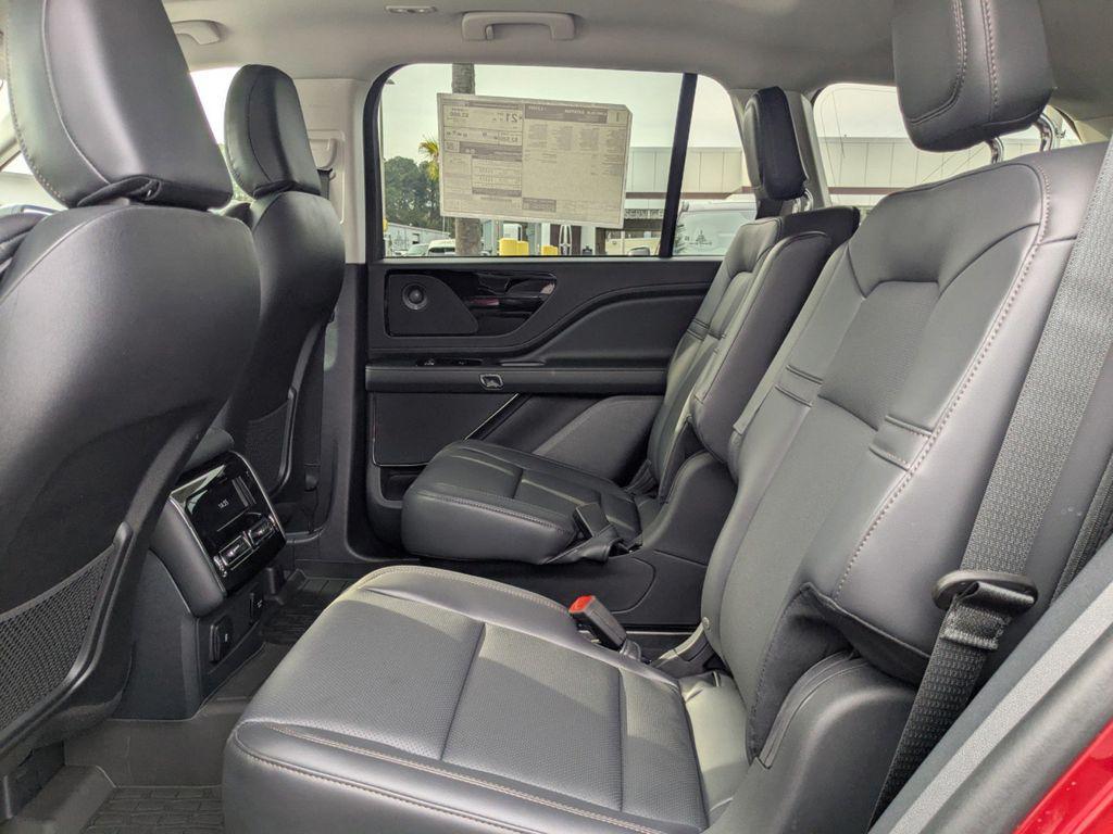 new 2025 Lincoln Aviator car, priced at $56,823