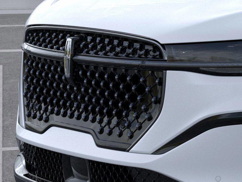 new 2025 Lincoln Nautilus car, priced at $60,020